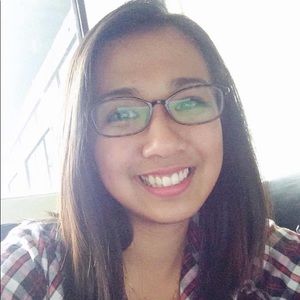 Meet your Posher, Junalyn